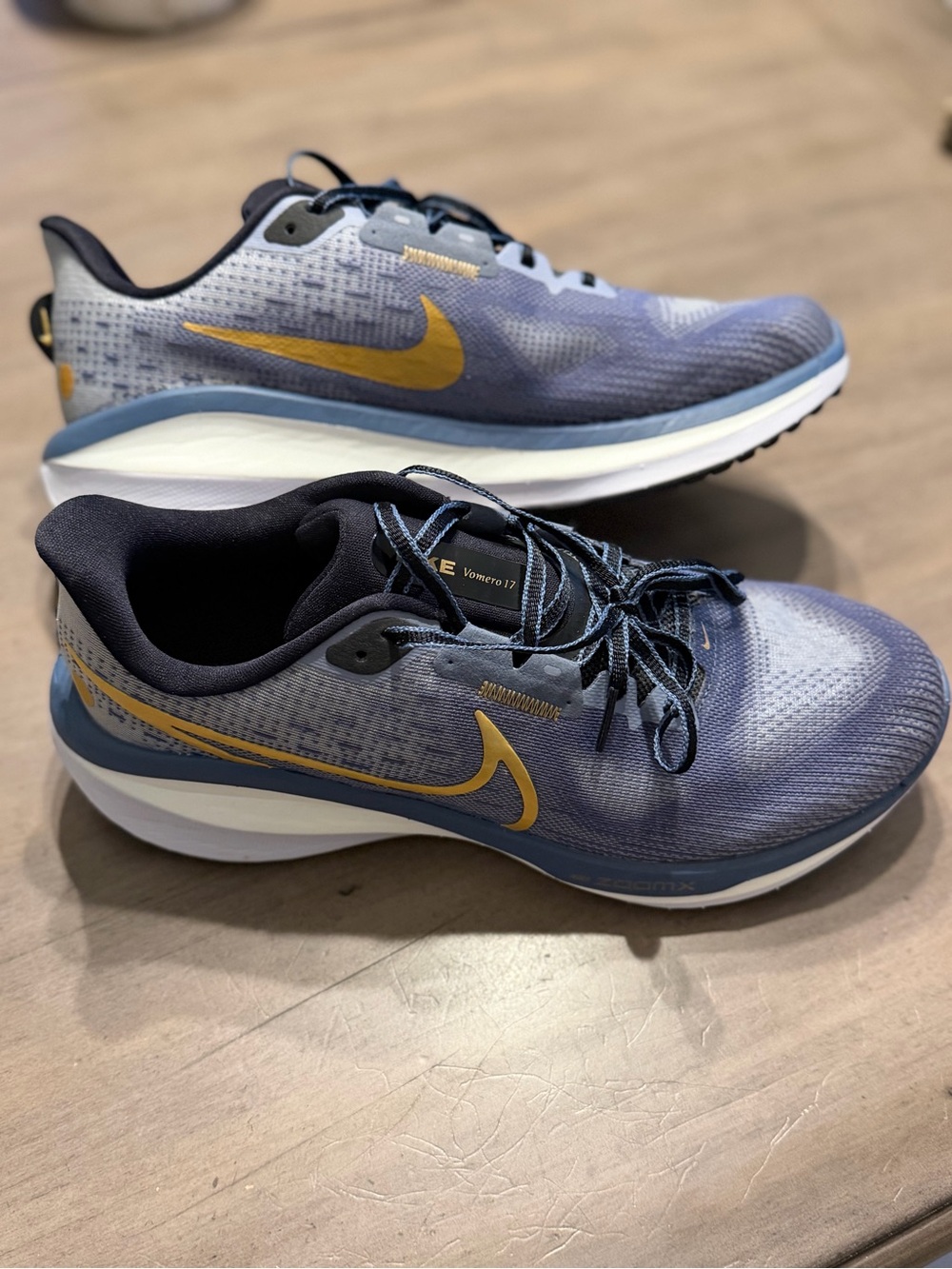 Nike Vomero 17 Diffused Blue Gold  Womens 9.5